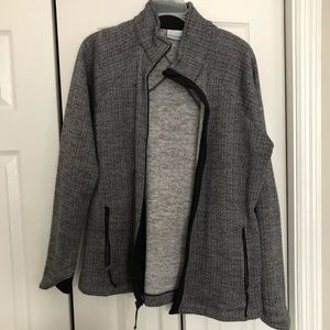 Columbia black and white herringbone fleece jacket